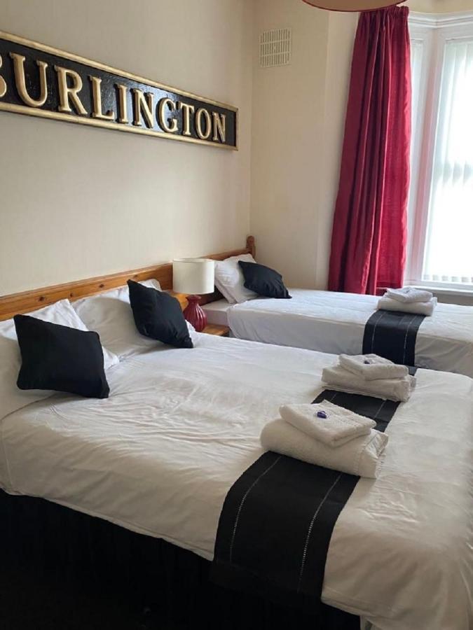 Burlington Hotel Сэнддаун Экстерьер фото